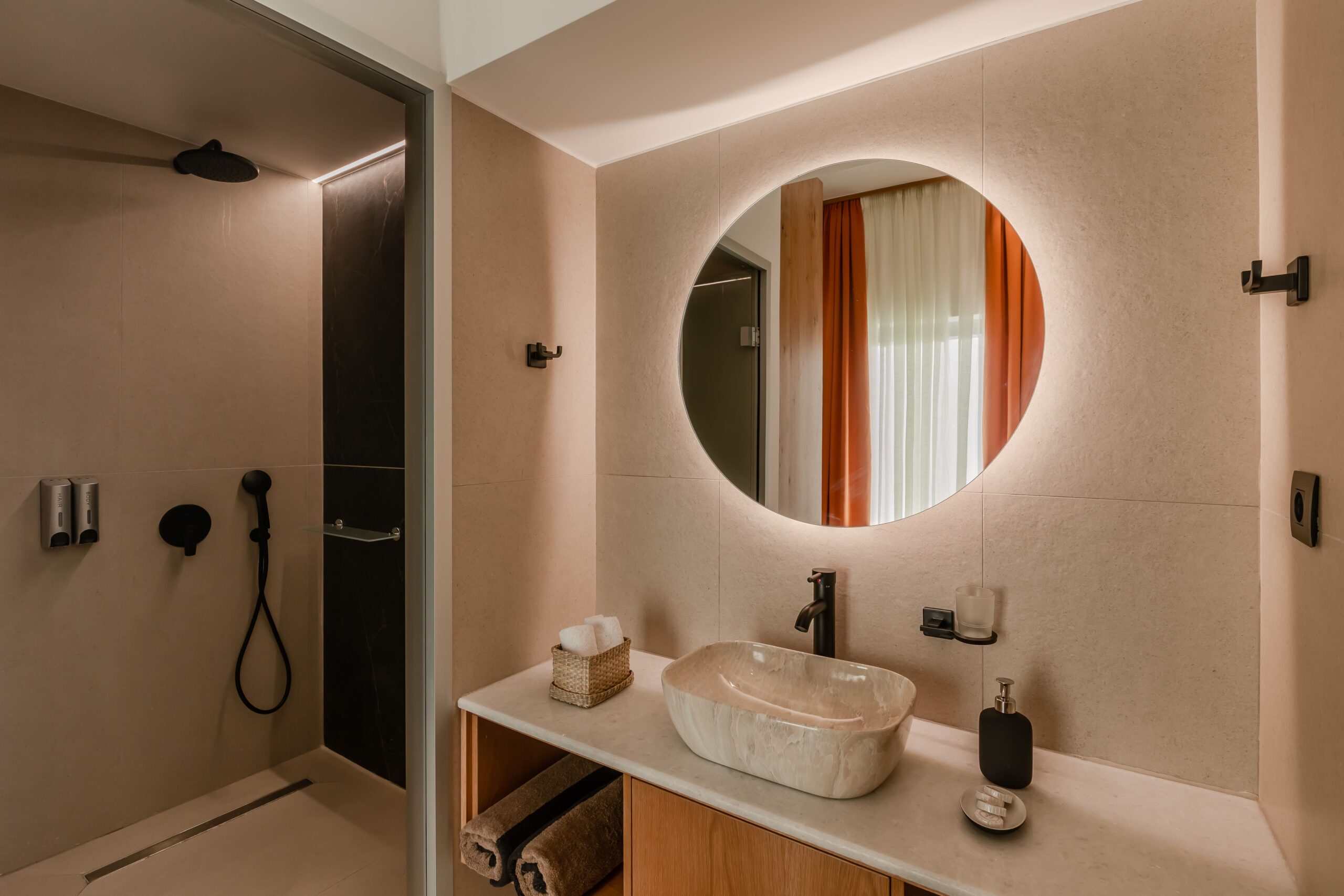 Quiet retreat with tasteful design and convenient amenities