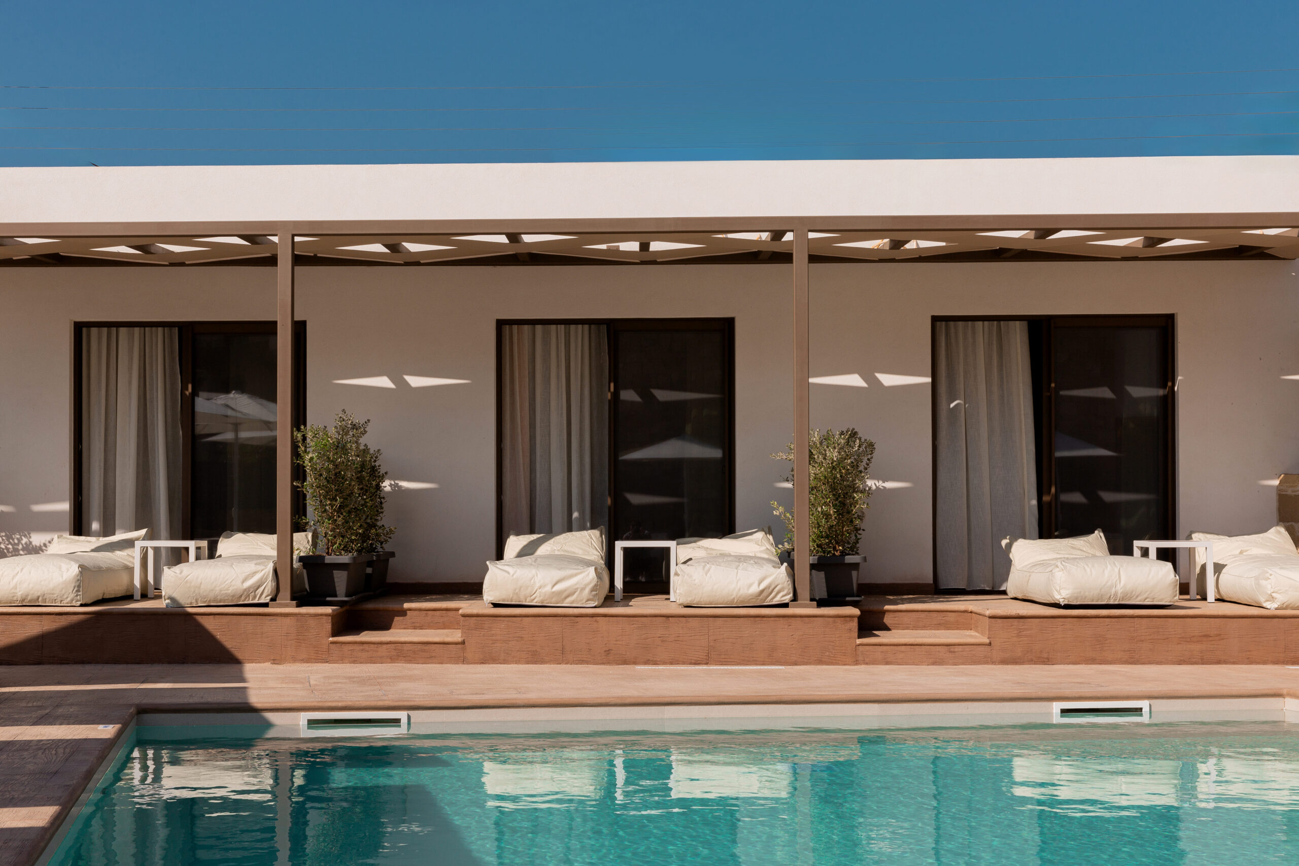 Accessible suite with spacious layout and easy poolside access