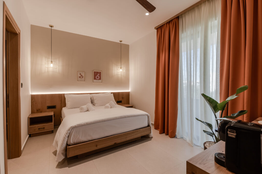 Special Sarana offers for guests including discounts on long stays and amenities