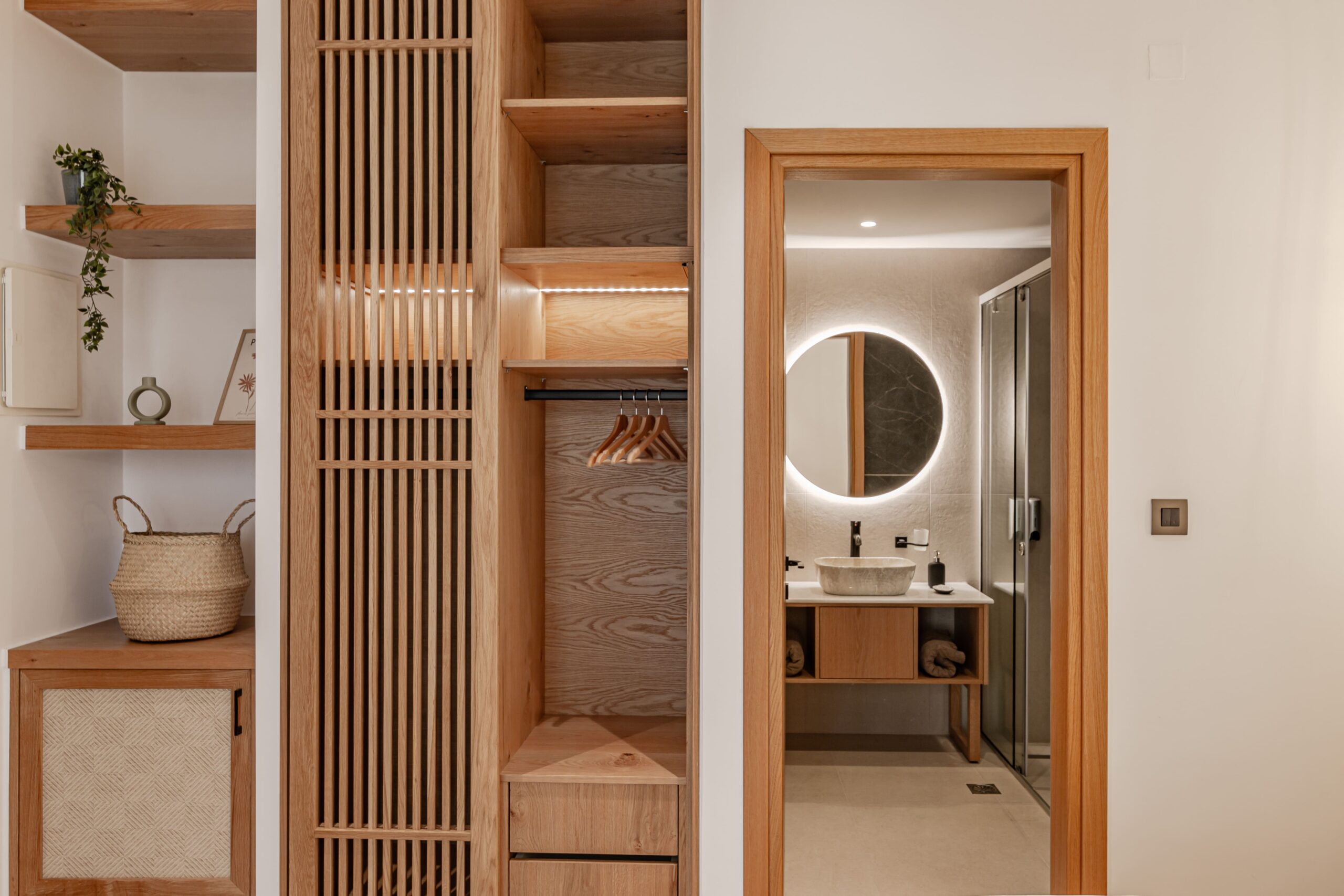 Spacious and bright room with modern furnishings and cozy atmosphere